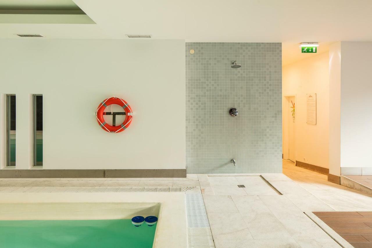 Skyscraper Riverview Lisbon With Indoor Pool 外观 照片